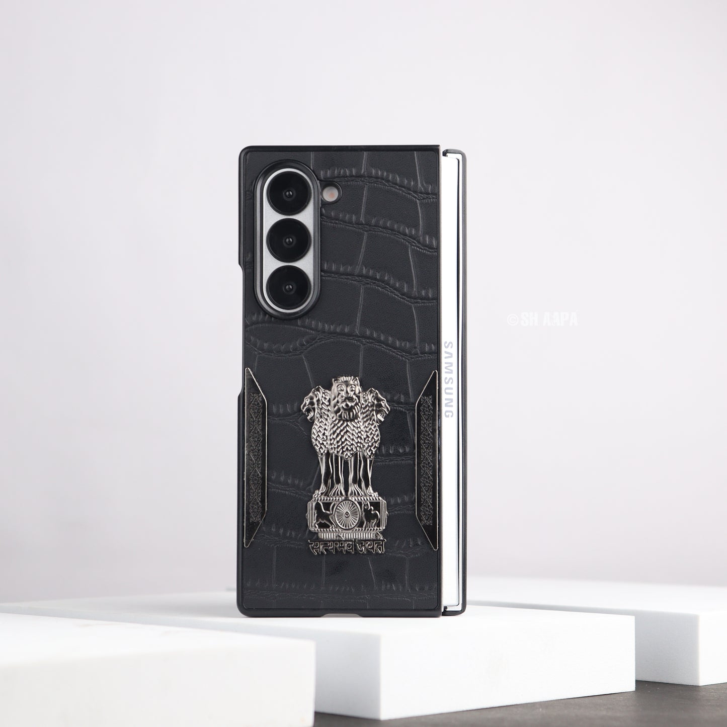 Galaxy Z Fold Series Satyamev Jayate Leather Textured Case